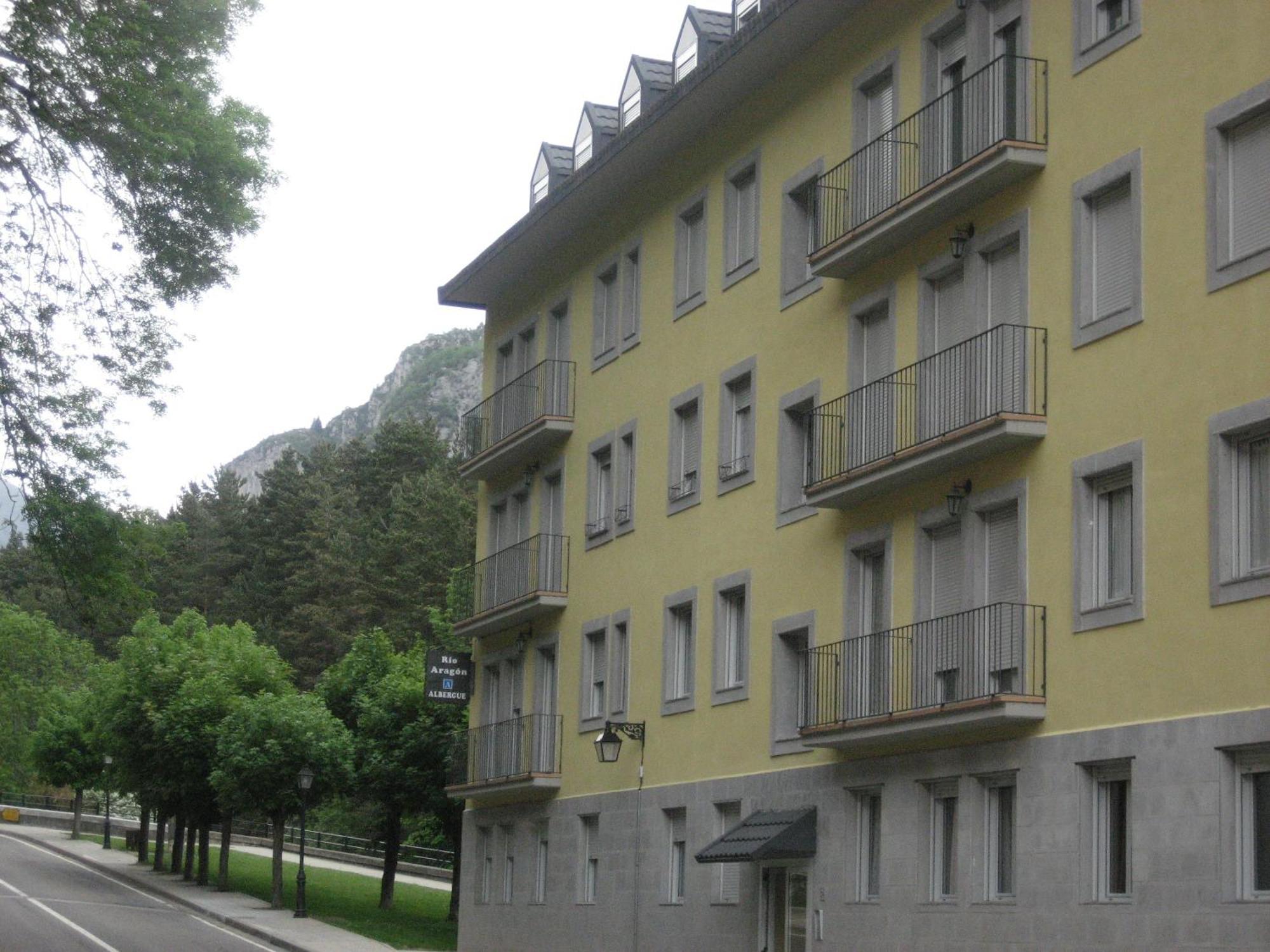 Hostel Turistico Rio Aragon *
