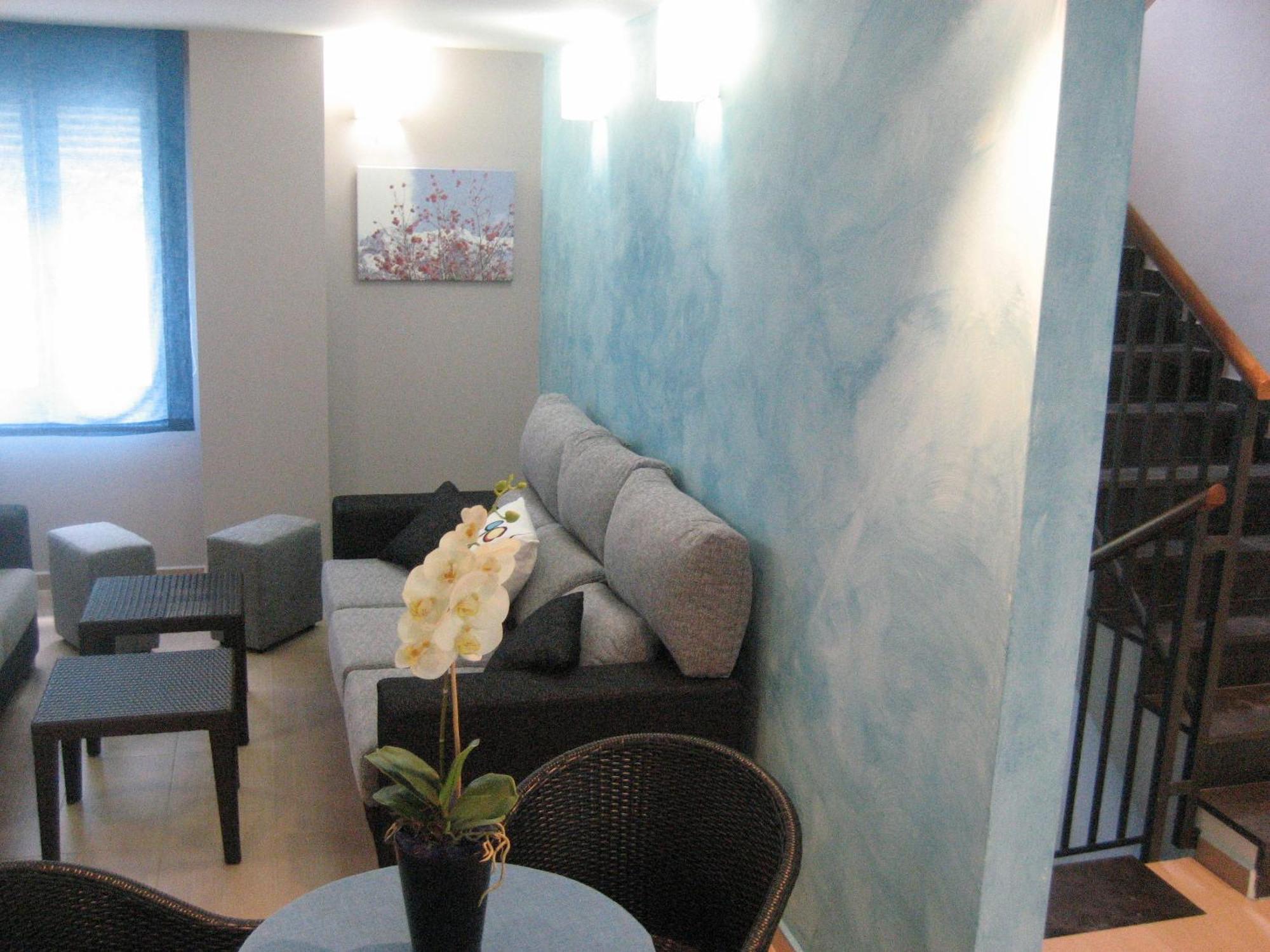 Hostel Turistico Rio Aragon Canfranc
